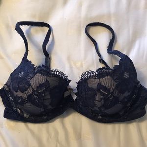 Women’s Victoria’s Secret Bra - 34B
